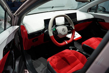 電動勢 | 中國第一臺全球電動車上市了