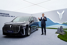 嵐圖造車，由B到C | 金剛新能源