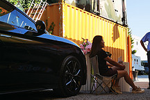 第一代新能源車主----《老友記》