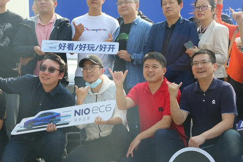 深蹲起跳爆发临界点，蔚来三季度营收近百亿、月销有望连续破万..