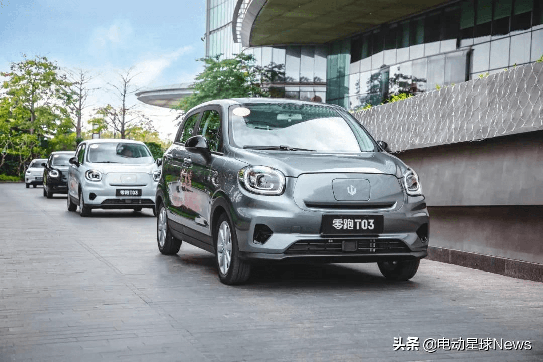 10萬(wàn)小車，智能電動(dòng)新戰(zhàn)場(chǎng)