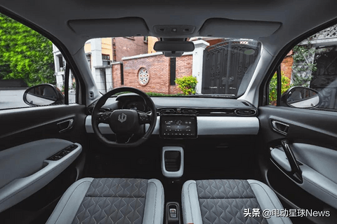 10万小车，智能电动新战场