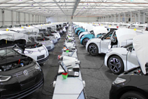 一万台ID.3插线OTA，每台更新7小时，大众到底怎么了？