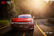 比亚迪汉DM：同样花25万买插混轿车，我是唯一有四驱的