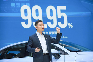 何小鹏焦点对话：华为自动驾驶只能算「准量产」，P5会更好