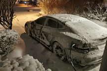 在 Model 3 門把手又被凍著后，這里有份電動(dòng)車冬季用車指北