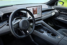 8155 芯片免費升級，極氪發(fā)布史上最大 OTA——真心交個朋友