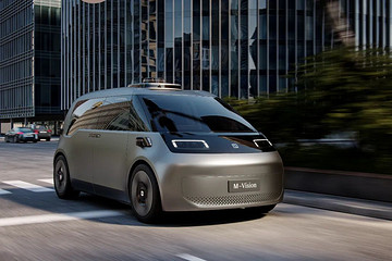 左手 Mobileye、右手Waymo，极氪的自动驾驶疑云