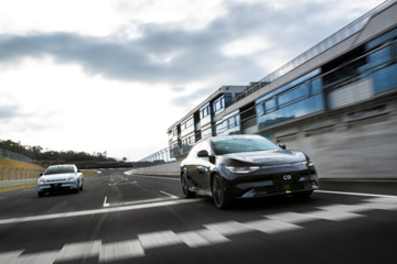 车企摇身一变「代工厂」，零跑“葫芦里卖的什么药？”