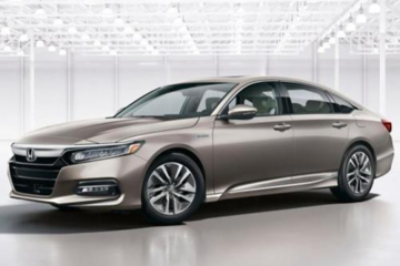 续航达两千公里，i-MMD混合动力系统输出，这款车碾压凯美瑞？