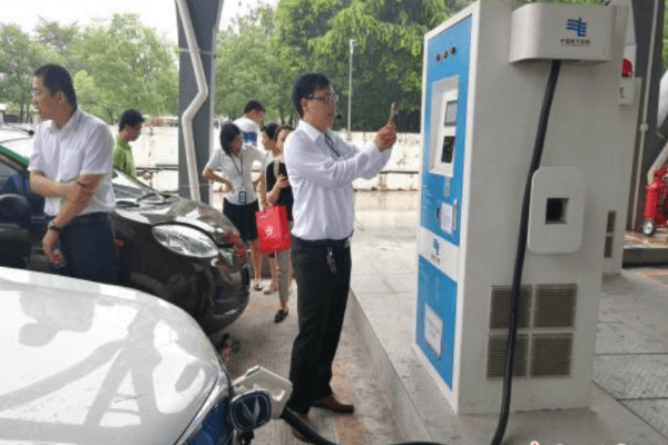 Guangdong Power Grid планирует инвестировать 2,7 млрд юаней в улучшение сети зарядки электромобилей