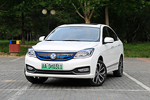 選車(chē)還得講實(shí)用  大空間——東風(fēng)風(fēng)神E70靜態(tài)解析 