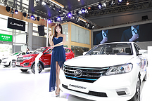續(xù)航里程達(dá)305km 力帆650EV亮相成都車展