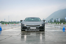 半分鐘看新車 百公里加速4.6秒純電動(dòng)跑車前途K50
