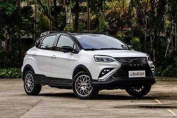 视频说车|纯电动小型SUV中的一股清流 补贴后售价10.98-12.98万的云度π3pro