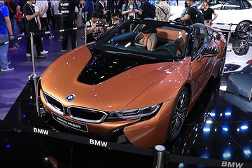 《碟中谍4》里的跑车开出屏幕 宝马i8敞篷版正式亮相广州车展