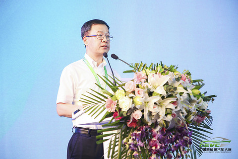 A2李洧.jpg