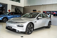 NEDC續(xù)航656公里 小鵬P7超長續(xù)航版樣車到店