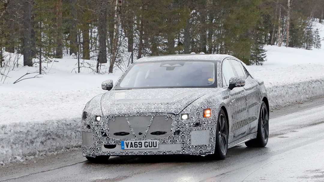 jaguar-xj-electric-sedan-spy-shots.jpg