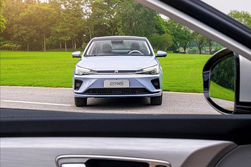 20萬落地的上汽R ER6因何不懼特斯拉Model 3與小鵬P7？