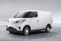 上汽大通EV30将于今晚上市 定位纯电物流车