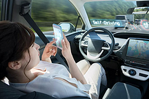 全球首个自动驾驶安全规范出台！你准备好放开方向盘了吗？| 硬核时间