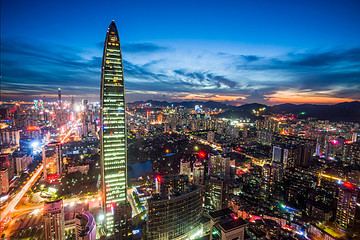 深圳发改委：放宽个人新能源小汽车增量指标申请条件