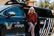 和Walkman、智能手机不同，自动驾驶的尝鲜者可能不是年轻人