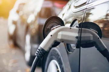 宾利将根据现有纯电动汽车技术调整产品阵容