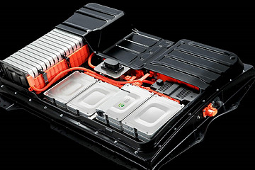 俄罗斯研究通用法回收电动车电池 可将电池成本降低三至四成