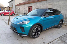 极狐阿尔法T提车记：上门交付很感动，但有些拉胯体验不喷不快