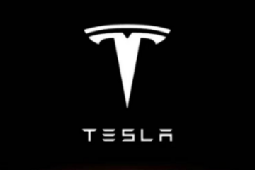 从特粉到特黑：我已定蔚来ET7，无论如何都要卖掉Model 3