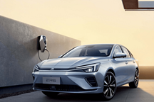 飛凡汽車交2周年答卷，北京ER6車主盛贊服務(wù)好：還愿再買飛凡