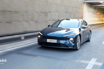 我，亏20万卖掉进口特斯拉，苦等14个月提了蔚来ET7，很值