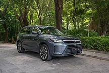 見(jiàn)到問(wèn)界M7 實(shí)車(chē)后，老婆疑慮打消了，我們成了內(nèi)蒙首批車(chē)主 