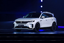 新嵐圖FREE車主：同價位性價比天花板，還要什么BBA？