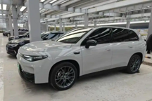 零跑C10首批車主1.1萬公里用車分享：十幾萬這樣的配置我覺得很好