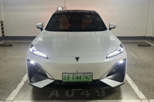 華為智駕版深藍(lán)S07提車，路過的都要回頭看兩眼！
