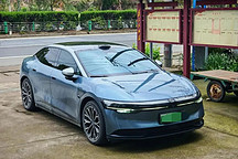 極氪007車主：春秋電耗13，高速大概16，它不是電動納智捷！