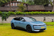 試駕完E5 Sportback：雖然沒了四個(gè)圈，但奧迪的靈魂依然在