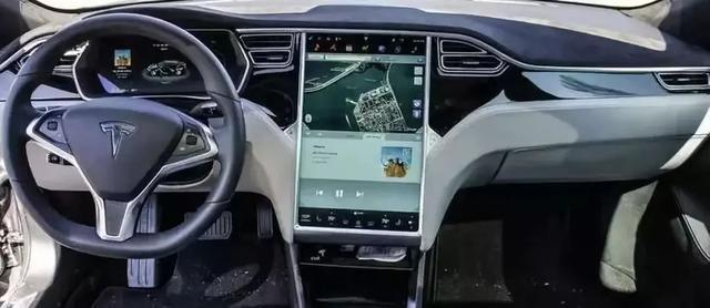 讓汽車與世界互聯(lián)，智能汽車融合人車生活