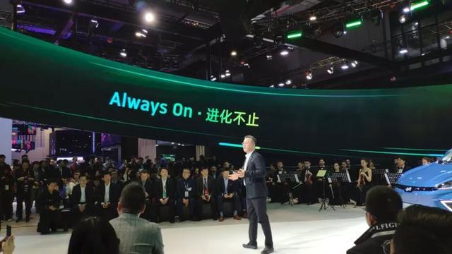 新車型層出不窮，這個(gè)車企卻發(fā)布了造車新勢力的首個(gè)改款車型