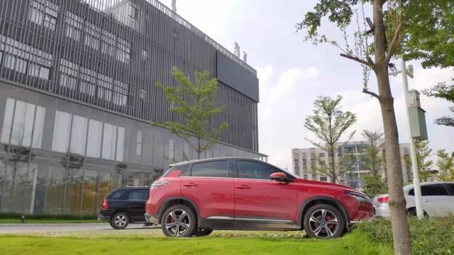 小鵬汽車憑什么要道歉？