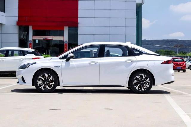 電動(dòng)化再次提速，豐田首款純電動(dòng)轎車即將正式發(fā)布