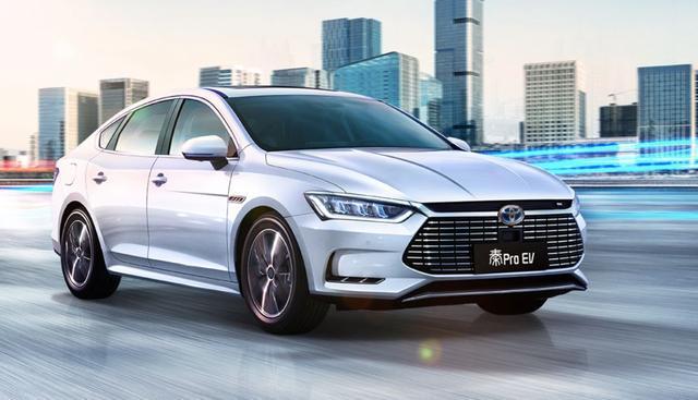 一輛掛豐田標(biāo)的比亞迪汽車，你會買嗎？