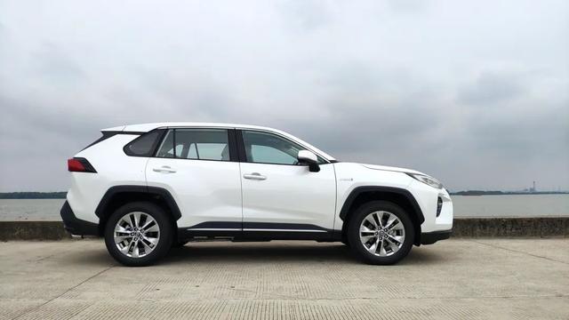 威蘭達提車，很漢蘭達，很豐田