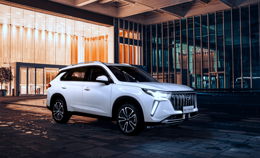 “汽車價(jià)值戰(zhàn)”序幕開啟，傳祺GS4 PLUS正式上市