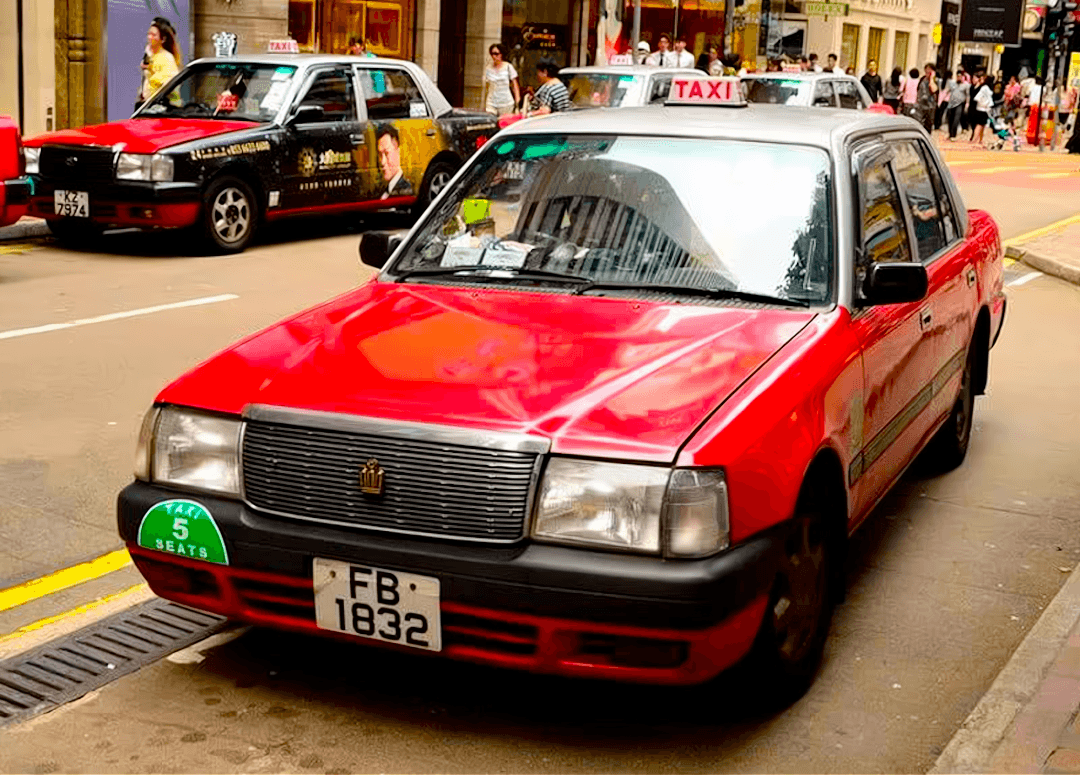 皇冠都能做網(wǎng)約車，為什么中國電動車企這么忌諱？
