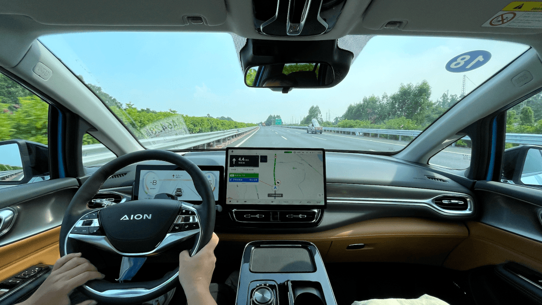 全新AION V Plus的電動汽車格言：更強(qiáng)、更快、更長、更安全
