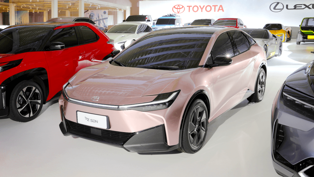 不努力的結果：比亞迪的電動汽車，一汽豐田造